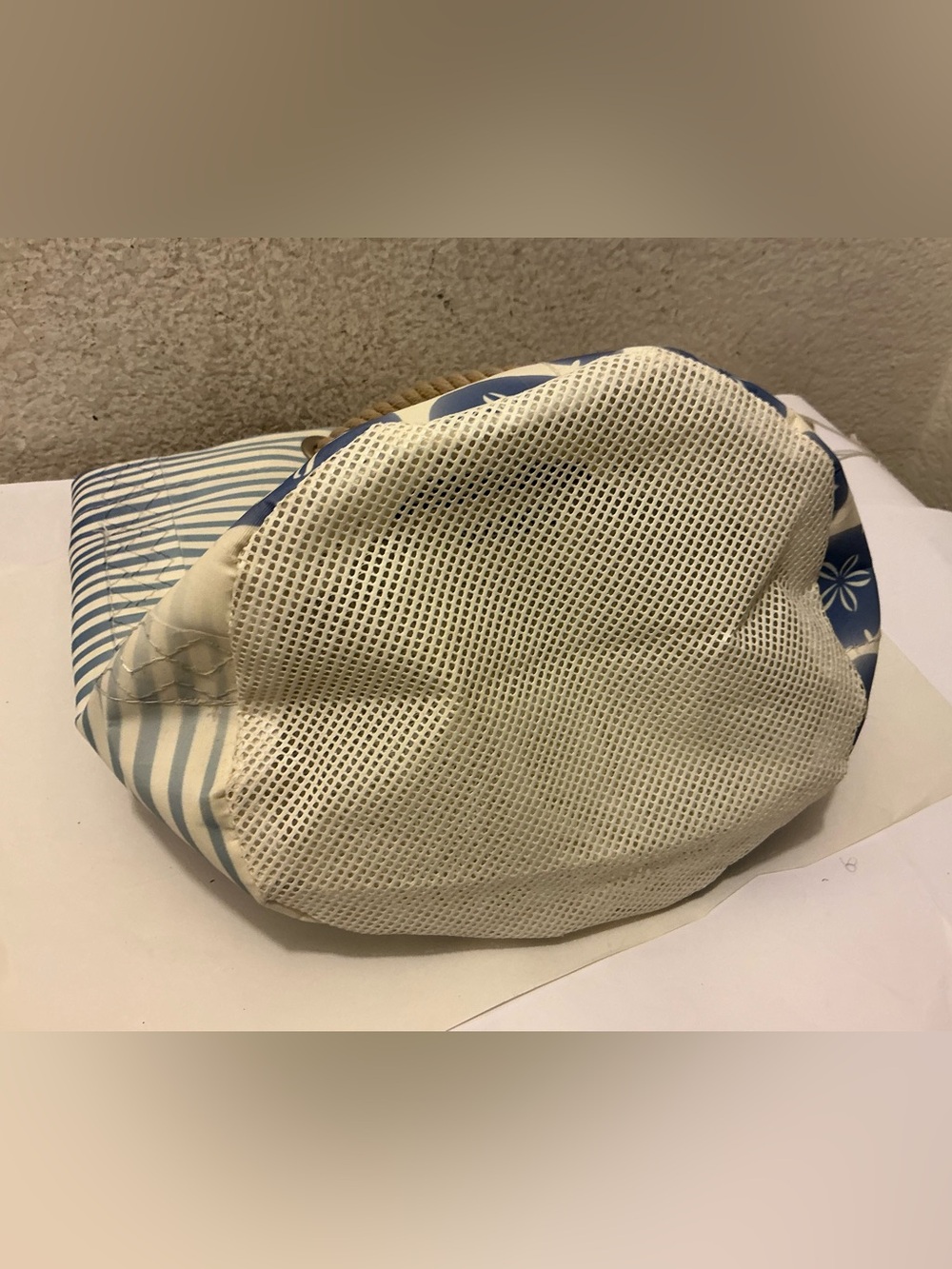 Sea Bags Blue & Cream Sand Dollar Rope-Handle Tote - Picture 6 of 12